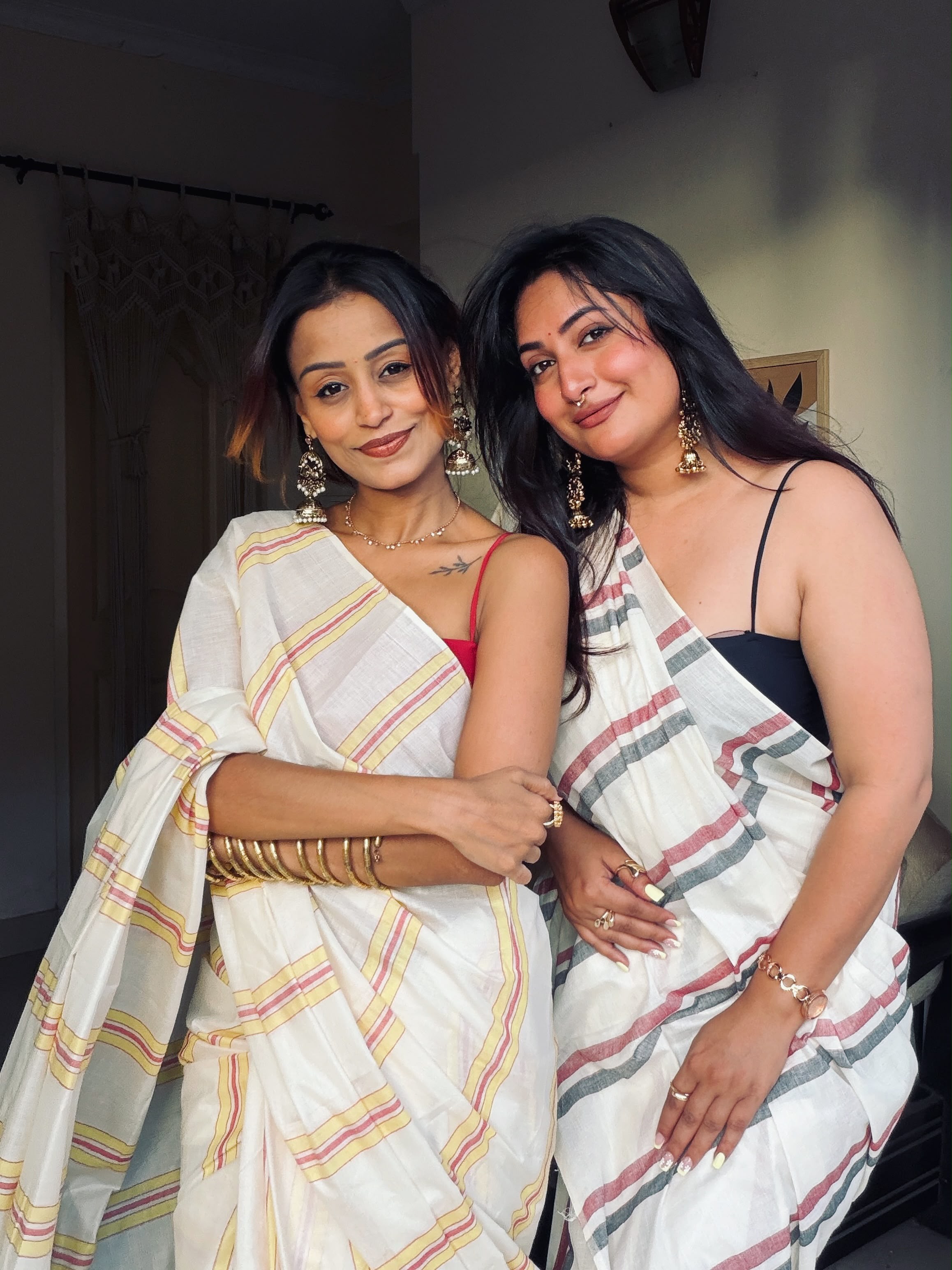 Malarvadi  : Mulloth Stripes Saree with tussles (handloom replica)