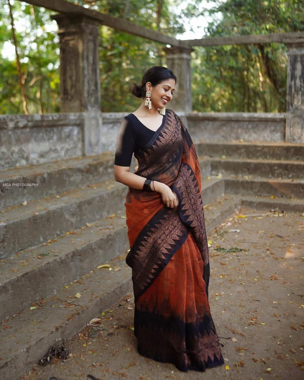 Double side temple karvai cotton saree.