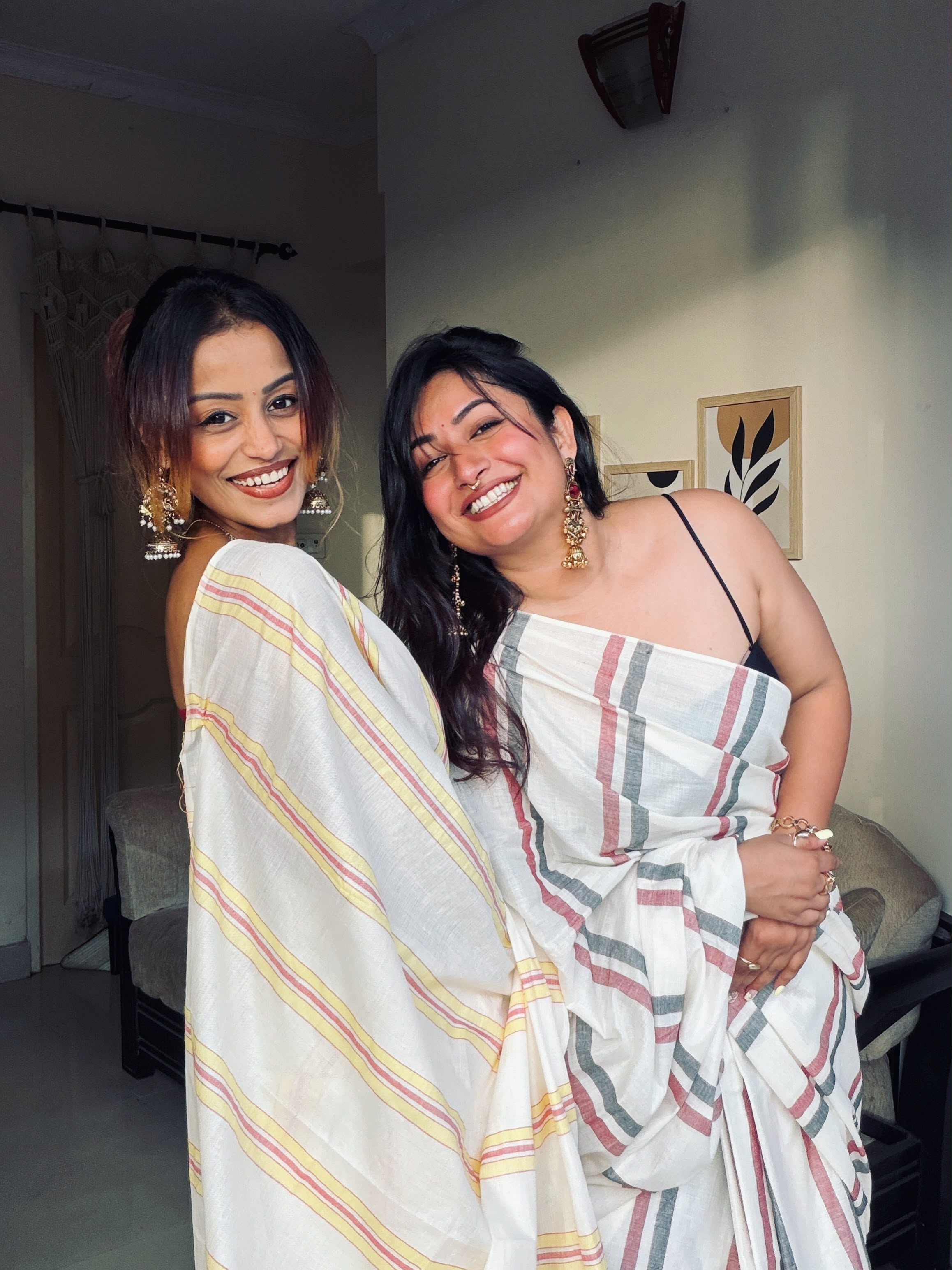 Malarvadi  : Mulloth Stripes Saree with tussles (handloom replica)